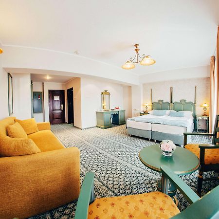 Best Western Bucovina Club De Munte جورا هومورولوي المظهر الخارجي الصورة