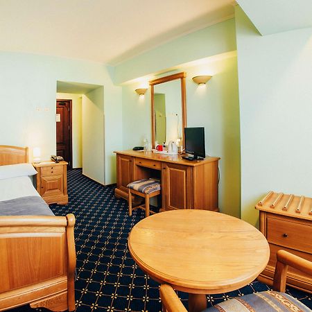 Best Western Bucovina Club De Munte جورا هومورولوي المظهر الخارجي الصورة