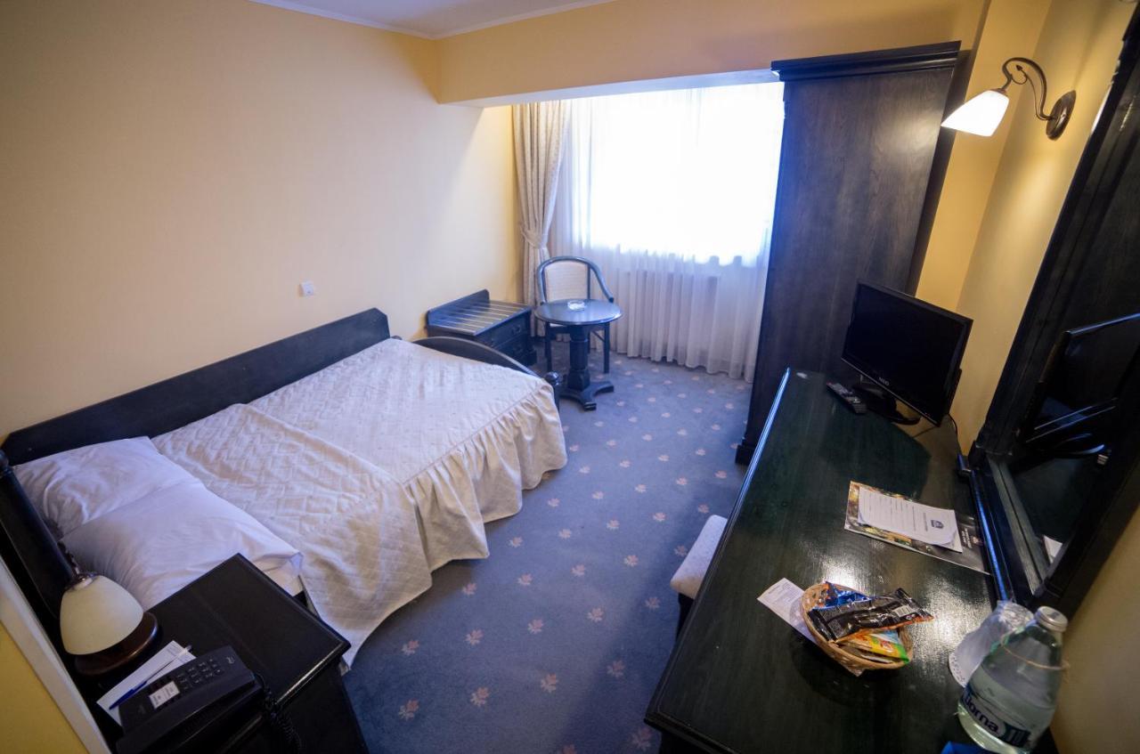Best Western Bucovina Club De Munte جورا هومورولوي المظهر الخارجي الصورة
