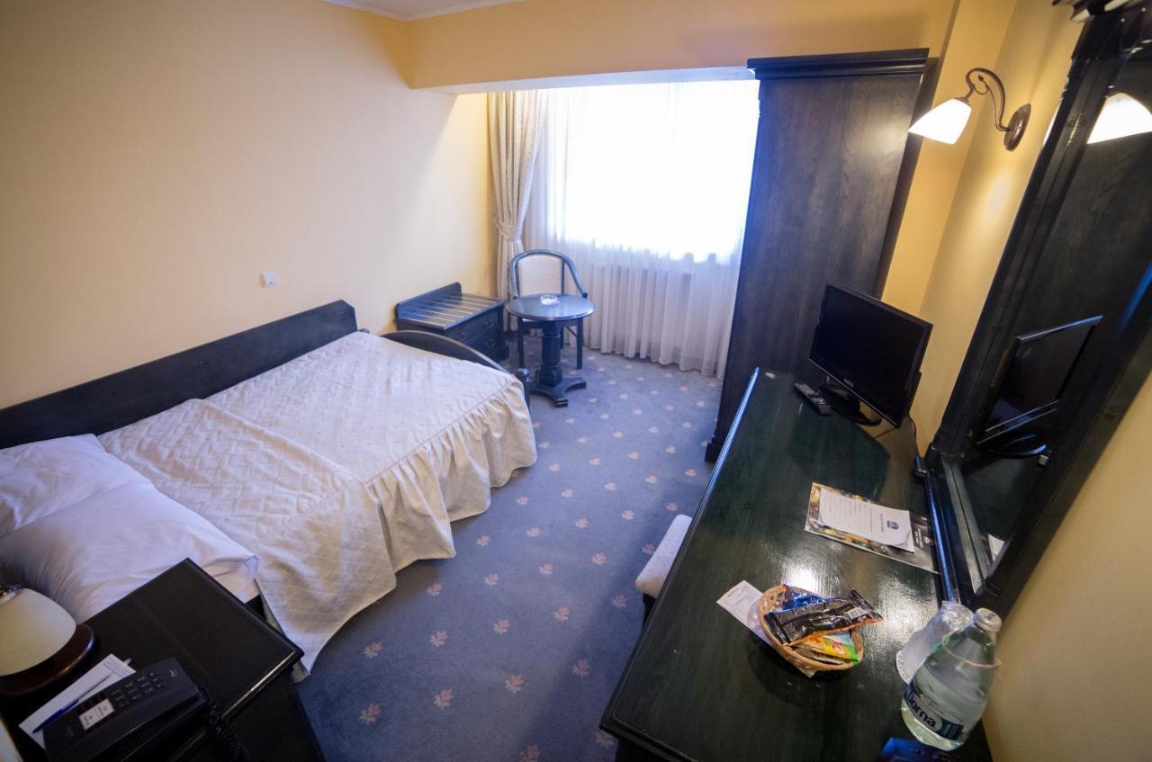 Best Western Bucovina Club De Munte جورا هومورولوي المظهر الخارجي الصورة