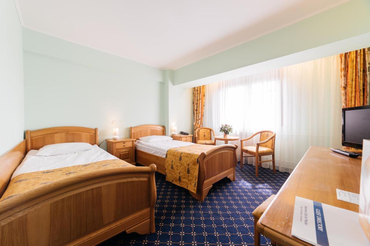 Best Western Bucovina Club De Munte جورا هومورولوي المظهر الخارجي الصورة